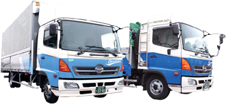 奥住運輸有限会社の貨物輸送車 4トントラック